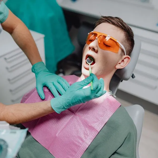 Apicectomy at Sure Smile Clinic, London