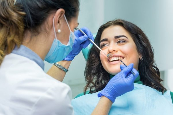 Tooth coloured fillings in St Albans